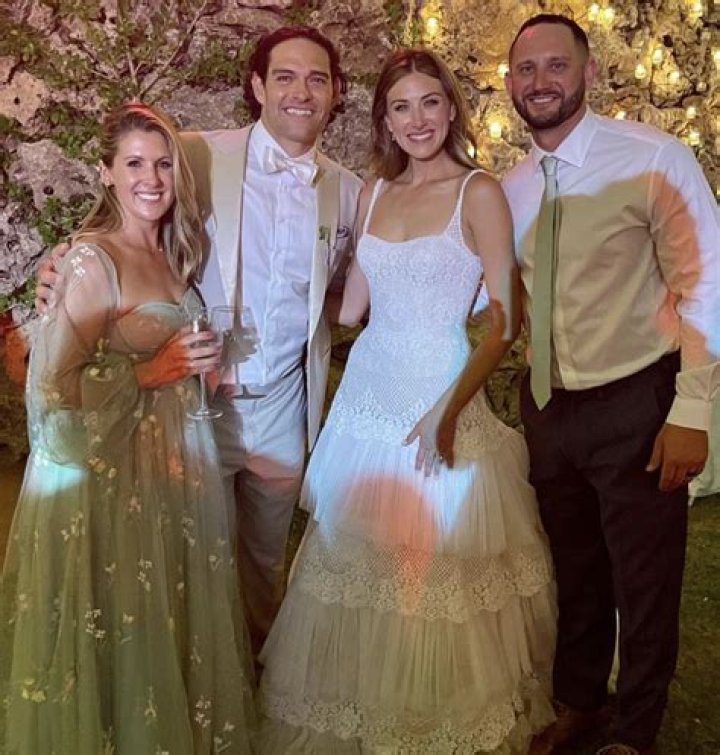 Perry Johnson wife: Is Perry Johnson married?